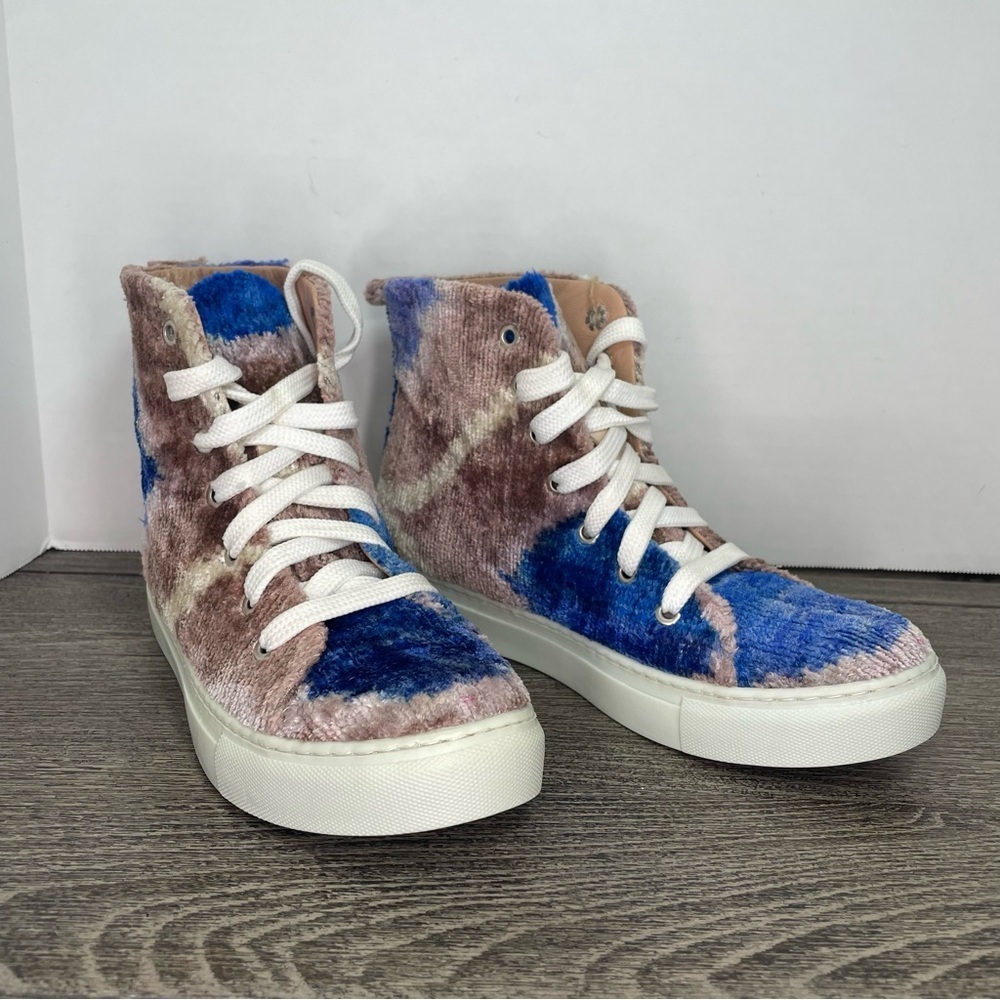 Elysian Ankara Sneaker shoes Hi-top . EUR 38. Women’s 7.5. NEW. MSRP $350. Silk.